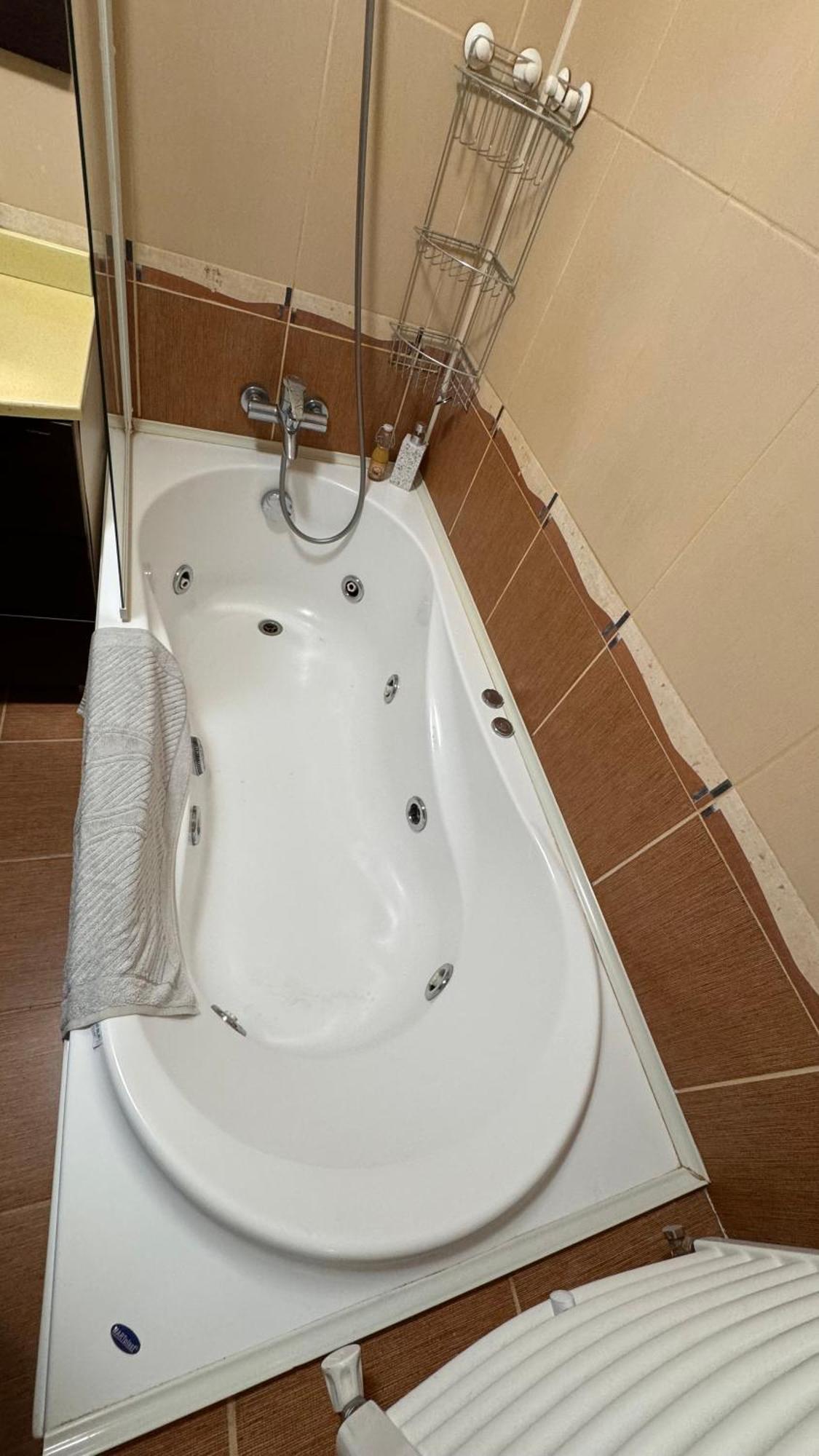 Apartament 3 Camere Otopeni Kültér fotó