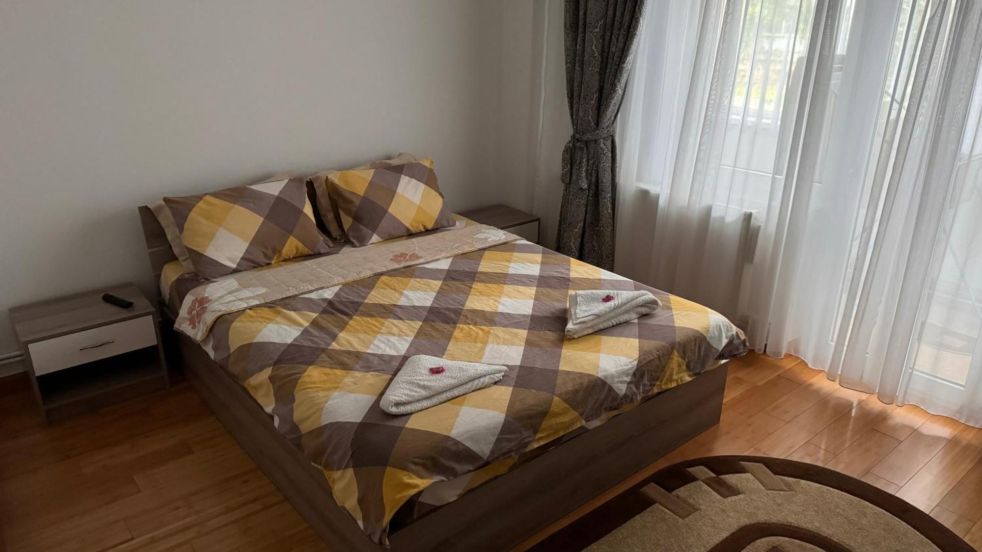 Apartament 3 Camere Otopeni Kültér fotó