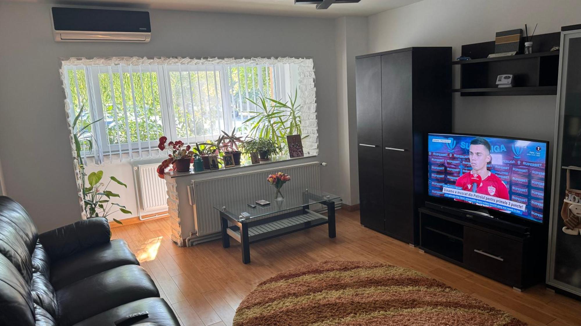 Apartament 3 Camere Otopeni Kültér fotó